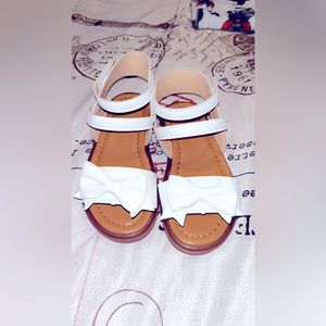 Little Girls (Kids) Sandals